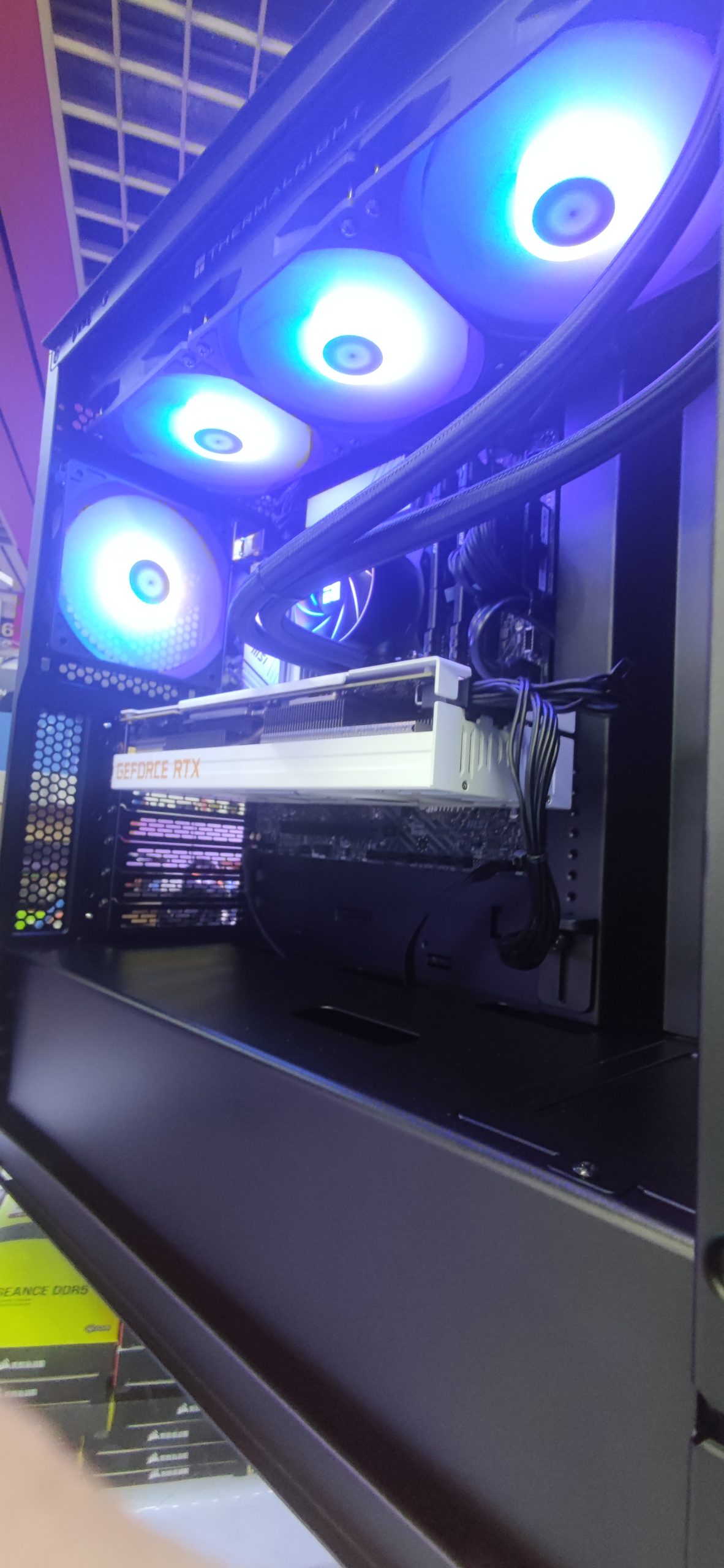 黑石优化定制高性价比GPU渲染工作站（20核心32G）